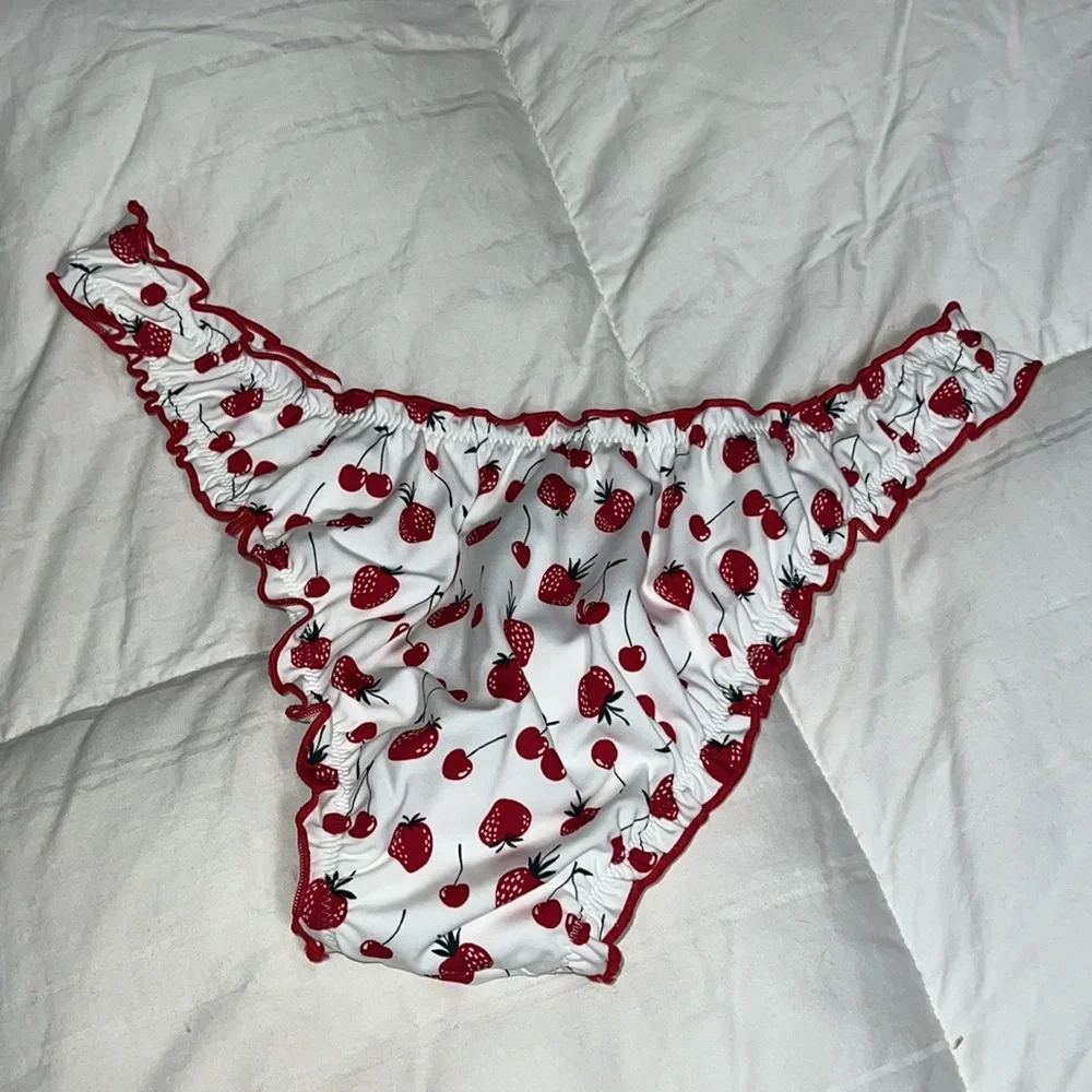 Frankie’s Bikini’s x Victoria’s Secret PINK 3 Piece Bikini Bundle set xs/small
